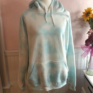 TIE DYE SWEATSHIRT